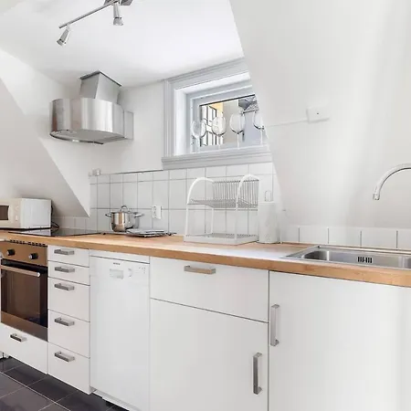 Leilighet Top Floor In Vibrant Location. Sg6 Bergen